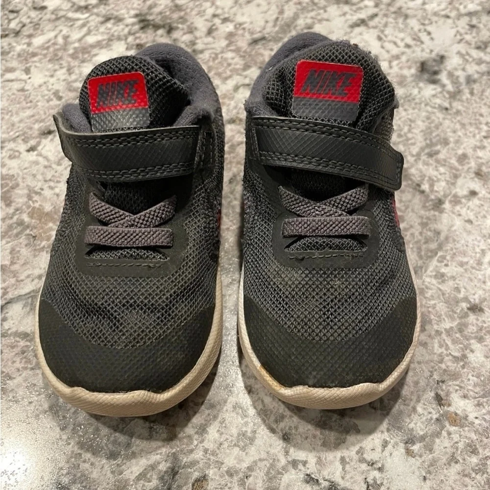 Nike Black and Red Sneakers with Velcro Strap